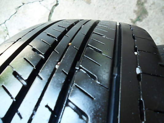 ยางกระบะขอบ15 บริดสโตน215-70-R15ลงพื้นปลายปี14 (4เส้น 5,500บ) ยางกระบะขอบ15 บริดสโตน215-70-R15ลงพื้นปลายปี14 (4เส้น 5,500บ)