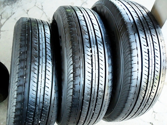 ยางกระบะขอบ15 บริดสโตน215-70-R15ลงพื้นปลายปี14 (4เส้น 5,500บ) ยางกระบะขอบ15 บริดสโตน215-70-R15ลงพื้นปลายปี14 (4เส้น 5,500บ)