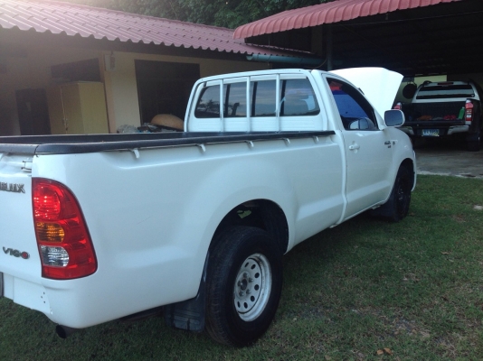 Vigo บรรทุกตอนเดียว ปี2007 พร้อมใช้ สีสวย ขาวๆเนียนๆ Vigo บรรทุกตอนเดียว ปี2007 พร้อมใช้ สีสวย ขาวๆเนียนๆ