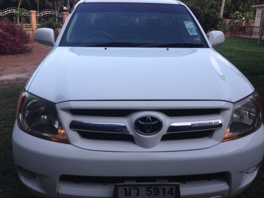 Vigo บรรทุกตอนเดียว ปี2007 พร้อมใช้ สีสวย ขาวๆเนียนๆ Vigo บรรทุกตอนเดียว ปี2007 พร้อมใช้ สีสวย ขาวๆเนียนๆ