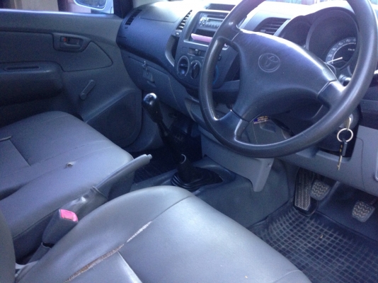 Vigo บรรทุกตอนเดียว ปี2007 พร้อมใช้ สีสวย ขาวๆเนียนๆ Vigo บรรทุกตอนเดียว ปี2007 พร้อมใช้ สีสวย ขาวๆเนียนๆ