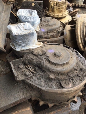 ตัวเดิน CAT215 ราคา 50,000 เก่านอก รับประกัน