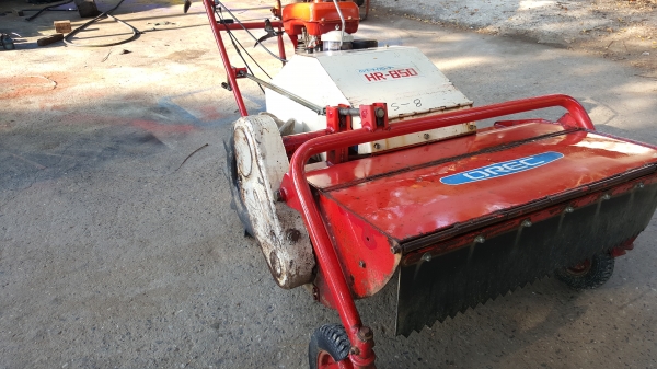 รถตัดหญ้า หนาๆ สบายๆๆ รหัสสินค้า S - 8 รถตัดหญ้า หนาๆ สบายๆๆ รหัสสินค้า S - 8