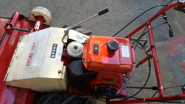 รถตัดหญ้า หนาๆ สบายๆๆ รหัสสินค้า S - 8 รถตัดหญ้า หนาๆ สบายๆๆ รหัสสินค้า S - 8