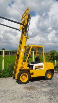 ฟอร์ลคิฟต์ 3 ตันเสาสูง 3เมตรเก่านอก
