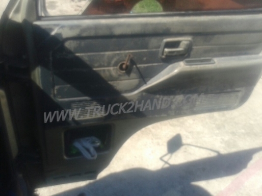 รถบรรทุก 6 ล้อ ISUZU NPR กระบะคาร์โก้ ปีจดทะเบียน 2539 4 สูบ 135 แรงม้า