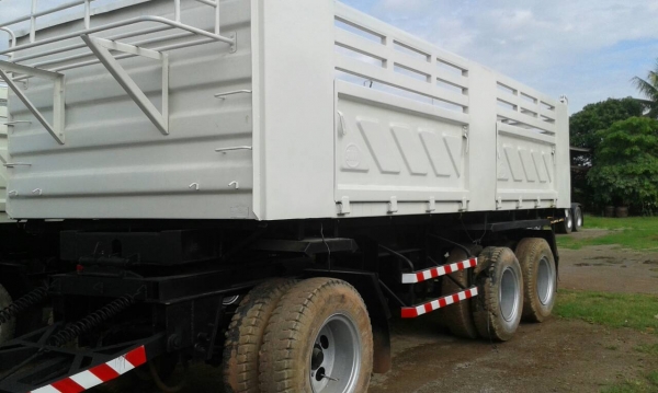 ขายลูกพ่วงดั๊มพ์ สามเพลาแท้ คอกเสมอหัว กระบะเหล็กต่ออู่สามมิตร ปี 2552 ยาว 6.50 เมตร ( เจ้าของขายเอง ไม่รับนายหน้า )