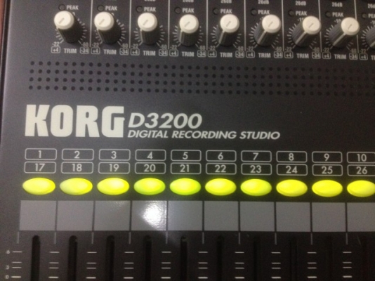 KORG D3200 32 TRACK DIGITAL RECORDDING STUDIO MIXERมือ2ยุ่นสภาพ90