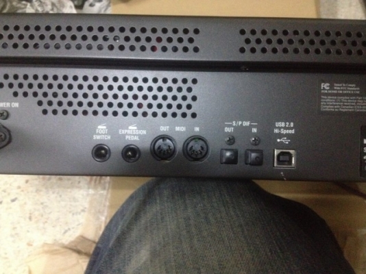 KORG D3200 32 TRACK DIGITAL RECORDDING STUDIO MIXERมือ2ยุ่นสภาพ90