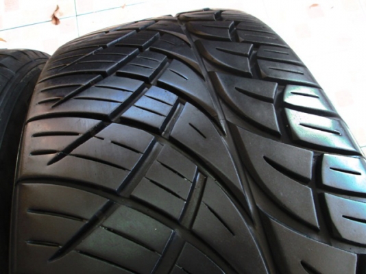 ขายยาง NITTO NT420S 235-55-18 ปลายปี13 สวยจัด (1ชุด)