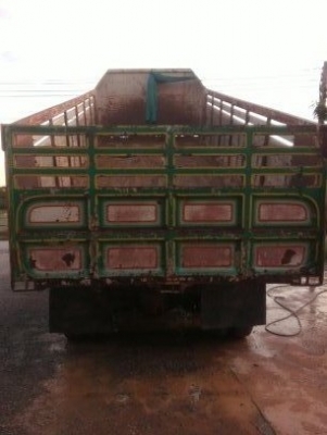 อีซุซู ร็อกกี้240 เครื่องเดิม เกียร์ฟูเรอะ คัสซี่สวย กะบะเลน 800000 ตามสภาพ หัวผุดเล้กน้อย ราคาต่อลองได้ มีไฟแนนท์