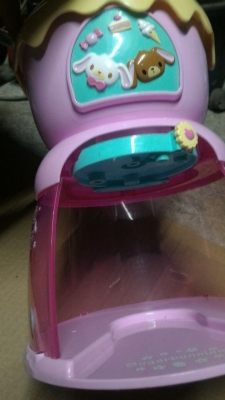 เครื่องทำไอศครีมและจ่ายไอศครีม แบบไม่ใช้ไฟฟ้า เป็นของใหม่ ใช้งานง่าย