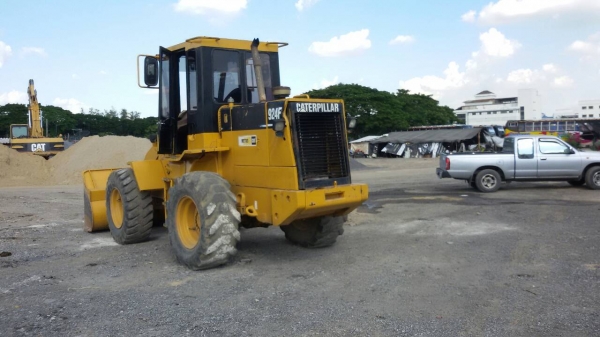 ขายด่วนรถตักเอวอ่อนCAT924Fรถสวยเดิมมากมีใบอินวอยตู้เกง