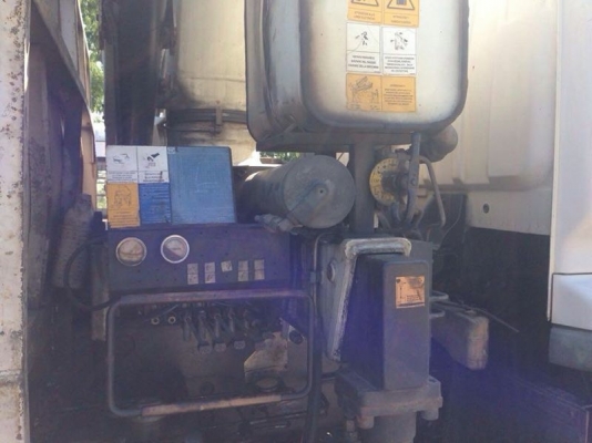 ขายรถอีซูซุ6ล้อเด้กก้า195 ติดเครน PM.10ตัน ติดต่อเจ้าของโดยตรง081-744-5269