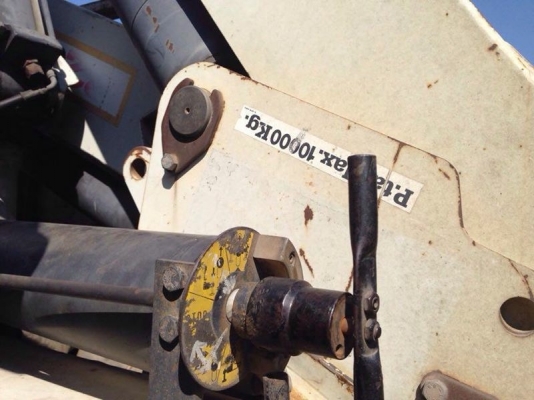 ขายรถอีซูซุ6ล้อเด้กก้า195 ติดเครน PM.10ตัน ติดต่อเจ้าของโดยตรง081-744-5269