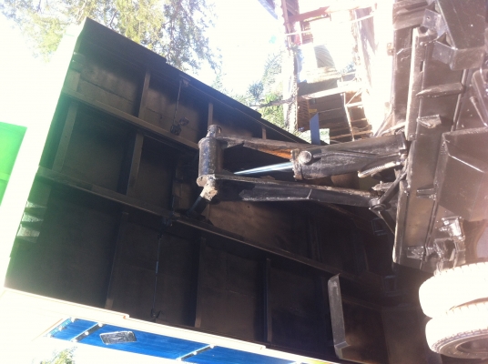 นิสสันเครื่อง 180 ดัมพ์ดินอลูมิเนียมเบรคจิฟฟี่ นิสสันเครื่อง 180 ดัมพ์ดินอลูมิเนียมเบรคจิฟฟี่