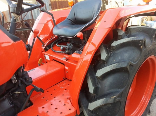 คูโบต้า L3408 4 WD พร้อมใบมีดดันหน้า ...