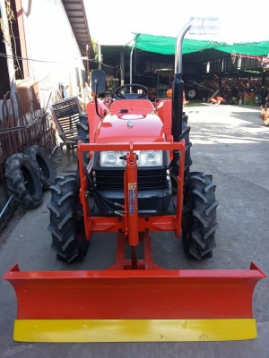 คูโบต้า L3408 4 WD พร้อมใบมีดดันหน้า ...