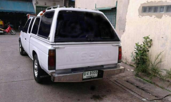 นิสสันตอนเดียวเครื่องดีเซลมีพวงมาลัยพาวเวอร์แอร์เย็นไม่มีที่ติช่วงล่างคัชซีสวยซื้อทำมาหากินดีมาก นิสสันตอนเดียวเครื่องดีเซลมีพวงมาลัยพาวเวอร์แอร์เย็นไม่มีที่ติช่วงล่างคัชซีสวยซื้อทำมาหากินดีมาก