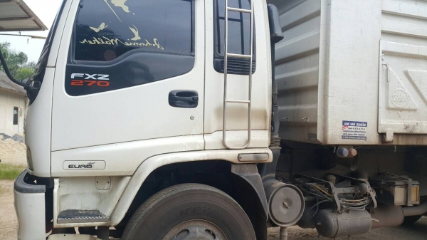 Isuzu fxz 270  เฉพาะตัวแม่  2 ล้านบาทคะ