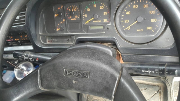 Isuzu fxz 270  เฉพาะตัวแม่  2 ล้านบาทคะ