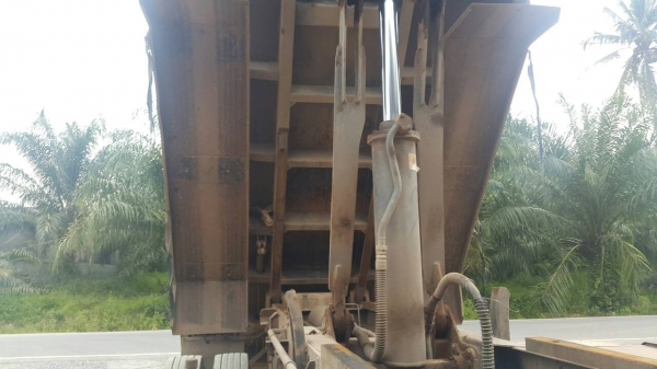 Isuzu fxz 270  เฉพาะตัวแม่  2 ล้านบาทคะ