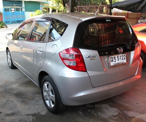 รถสวย สภาพดี ไม่มีชน เครื่องดี มือเดียว วิ่งน้อย เช็คศูนย์ตลอด