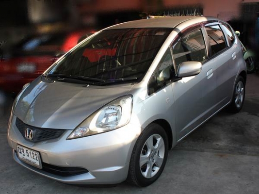 รถสวย สภาพดี ไม่มีชน เครื่องดี มือเดียว วิ่งน้อย เช็คศูนย์ตลอด