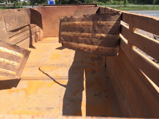 ดั้ม10ล้อยาว6ม.สภาพดี ไม่ผุ เพิ่งยกลงสวยดี...