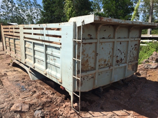 ดั้ม10ล้อยาว6ม.สภาพดี ไม่ผุ เพิ่งยกลงสวยดี...