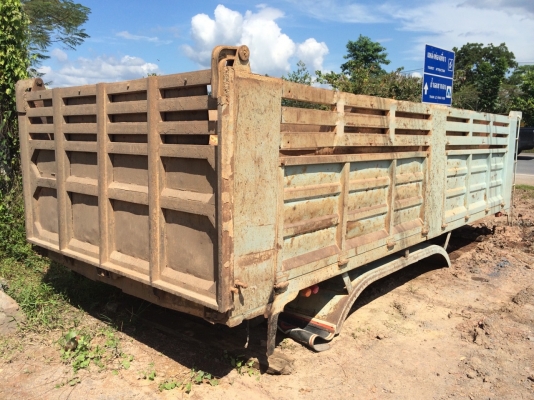 ดั้ม10ล้อยาว6ม.สภาพดี ไม่ผุ เพิ่งยกลงสวยดี...