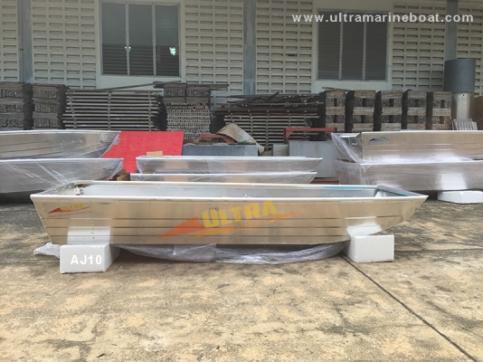 ขายเรืออลูมิเนียมท้องแบนเหมาะสำหรับวิ่งในอ่างเก็บน้ำ เขื่อน ทะเลสาบ แม่น้ำ บึงที่ไม่เจอกับคลื่นใหญ่ครับ