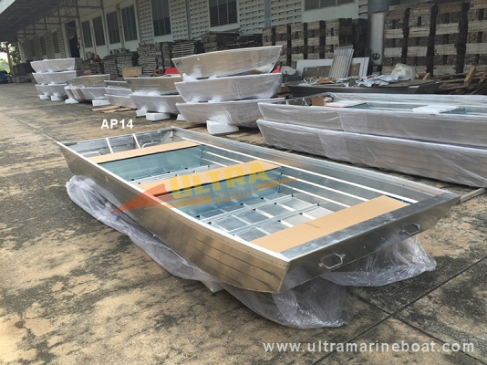 ขายเรืออลูมิเนียมท้องวีและท้องแบนครับขนาดจะมี 10 12 และ 14 ขายเรืออลูมิเนียมท้องวีและท้องแบนครับขนาดจะมี 10 12 และ 14