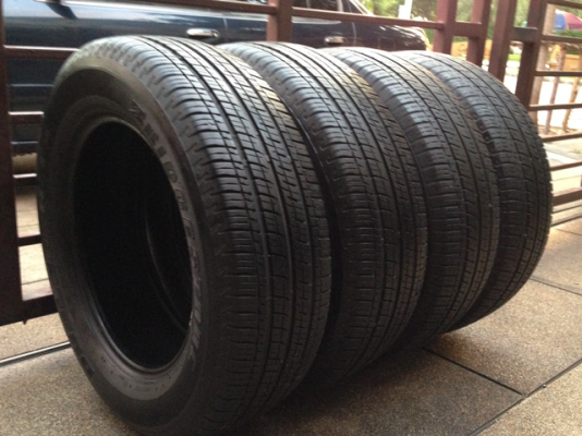 ยาง Bridgestone 225 65 17 ปี13 ดอกเต็ม ราคาไม่แพง ยาง Bridgestone 225 65 17 ปี13 ดอกเต็ม ราคาไม่แพง