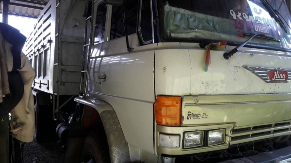 ขายซูโม่ 227 วางเครื่อง 3M เครื่องดี ครัชชีสวย รถพร้อมลุยงานเลยครับ. แอร์เย็น