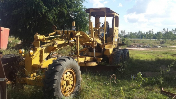 ขายรถเกรด KOMATSU GD376H เอกสารเล่มทะเบียน ราคา 370000