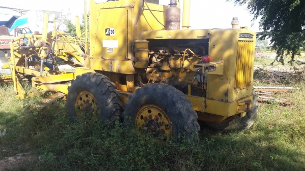 ขายรถเกรด KOMATSU GD376H เอกสารเล่มทะเบียน ราคา 370000