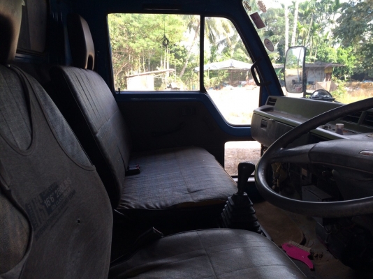 6ล้อรั้ว...100แรง มิตซูฯCANTER ปี2535...สภาพดี สวย..รถดูแลดี เล่มพร้อม...