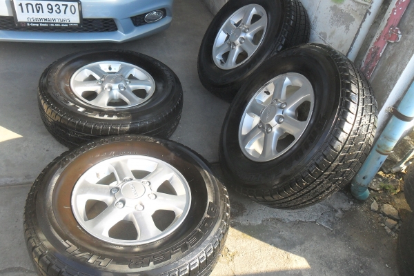 ล้อแม็ก 16นิ้ว 6รู อีซูสุ พร้อมยาง สวยๆ 4 ล้อ ลดราคาเหลือ 5500 บาท ล้อแม็ก 16นิ้ว 6รู อีซูสุ พร้อมยาง สวยๆ 4 ล้อ ลดราคาเหลือ 5500 บาท