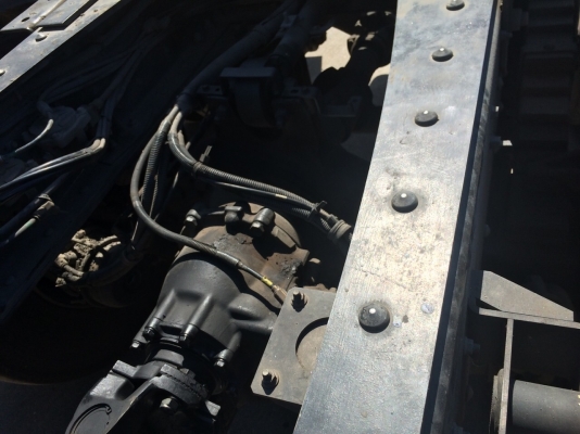 10ลัอหัวลาก...360แรง Isuzu MP1GXZ77NDT-000576 ปี2556 ไมล์3.3แสนกิโลกว่าๆเล่มพร้อม