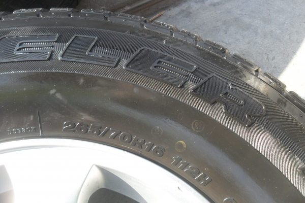 ล้อแม็ก 16นิ้ว 6รู อีซุสุ พร้อมยาง สวยๆ 4 ล้อ ราคา 5500 บาท