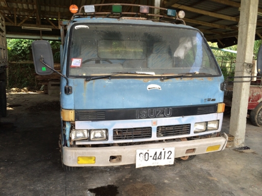 6ล้อดั้ม...110แรงISUZU. NPR57L. Fหน้าFหลัง พ.เพาเวอร์ รถบรรทุกทะลายปาล์ม