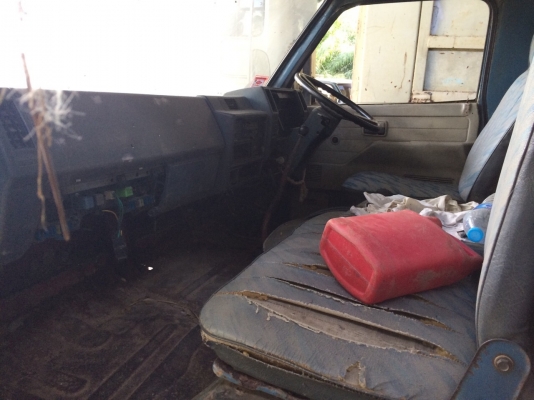 6ล้อดั้ม...110แรงISUZU. NPR57L. Fหน้าFหลัง พ.เพาเวอร์ รถบรรทุกทะลายปาล์ม