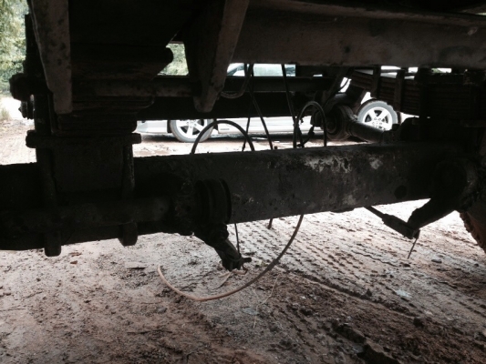 ขายหาง พื้นเรียบ. สามมิต  ( ตัวแรก. )  / 2 เพลา. ปี 33.  ( ตามสภาพ. )      สนใจติดต่อ  081 - 6079515