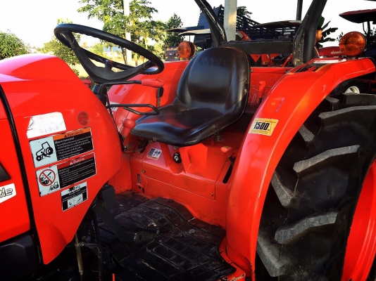 ขายรถไถคูโบต้า L4708 ทำงาน 900 ชั่วโมง สภาพดีมากขายพร้อมอุปกรณ์ใบมีดดันดินหน้าและผานผานพรวน ขายราคา 398,000 บาท สนใจต่อรองราคาได้ค่ะ 081-9136451 คุณโบว์