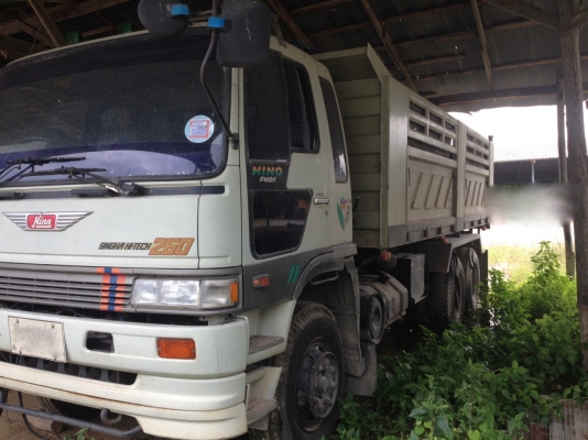รถฮีโน่ 10 ล้อดั้ม FM2K 260 แรงม้า. ปี 39.  ( ขายแม่ , ลูก. )   สนใจติดต่อ  081 - 6079515