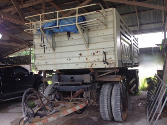 รถฮีโน่ 10 ล้อดั้ม FM2K 260 แรงม้า. ปี 39.  ( ขายแม่ , ลูก. )   สนใจติดต่อ  081 - 6079515