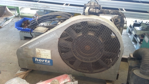 ขายป้๊มลม 20 แรงม้า HI-PRESSURE 35 บาร์ 1เครื่อง 80,000 บาท