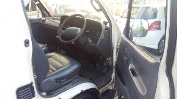 ฝากขายรถตู้โตโยต้าหัวจรวดสีขาวเดิมๆ ปี97(ตาเหยี่ยว) เครื่องดีเซล3L 2800 เครื่องดีมาก สายพานทามมิ่งเพิ่งเปลี่ยน น้ำไม่ดันใช้กันยาวๆ