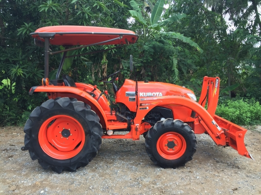 ขายรถไถคูโบต้า l3608 ทำงาน 800 ชั่วโมง รถสวยเล่มพร้อม ขายพร้อมอุปกรณ์ใบมีดดันดินหน้าและผานพรวน ราคา 298,000 บาท สนใจโทร 081-9136451 คุณโบว์